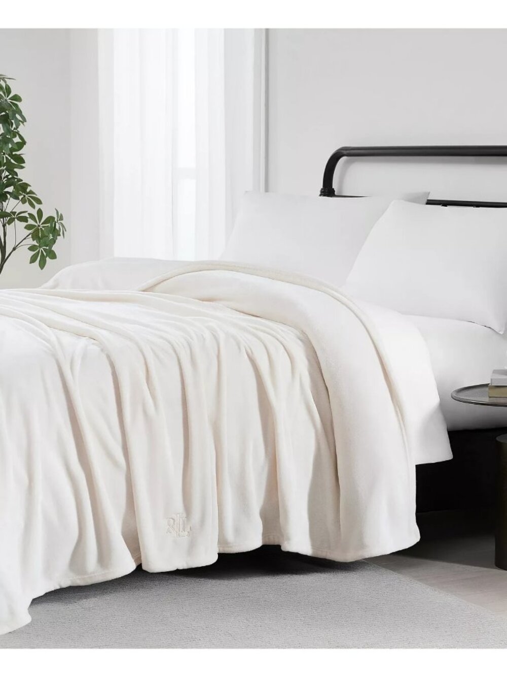 Ralph Lauren Classic Micromink Blanket Full /Queen CREAM 90"x90" Luxuriously - Picture 3 of 5